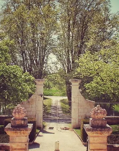 Chateau Secretary Дом отдыха Монфланкен